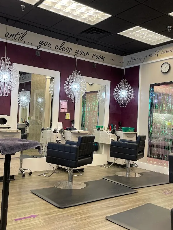 Twisted Scizzors Salon — Hairdresser in Cary