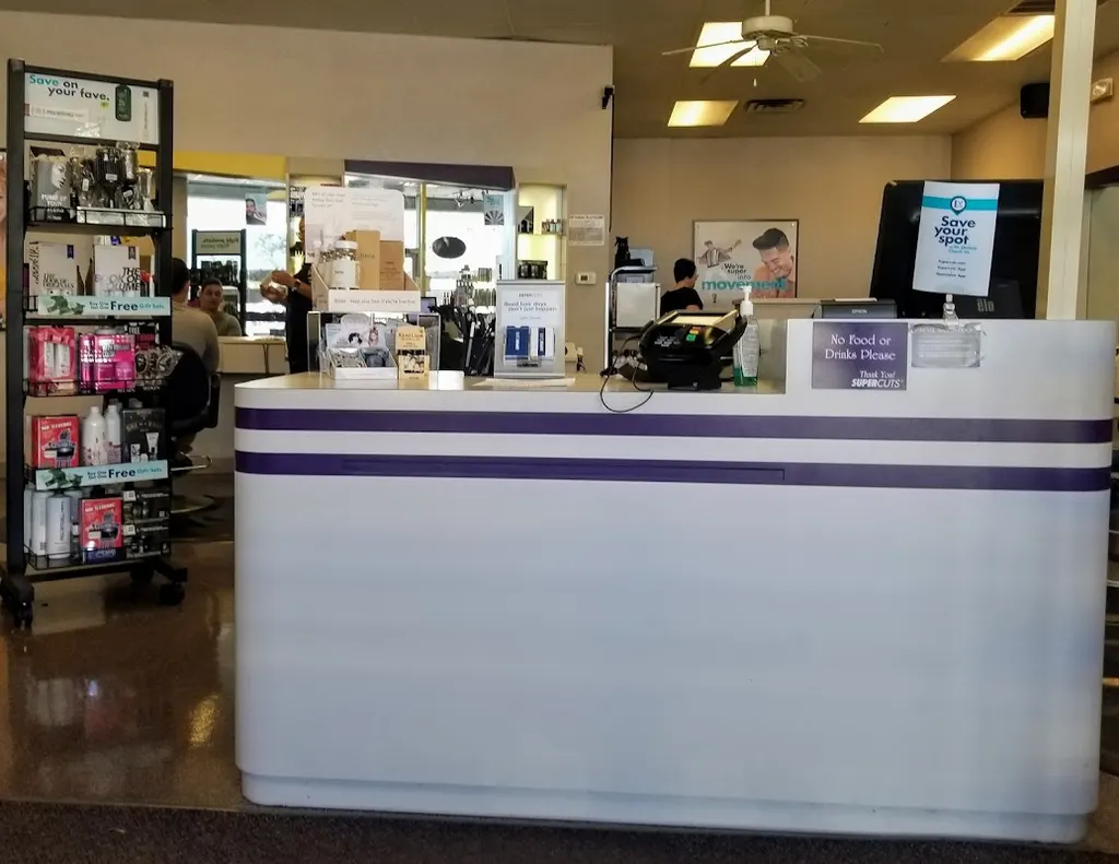 SUPERCUTS — Hair salon in San Antonio