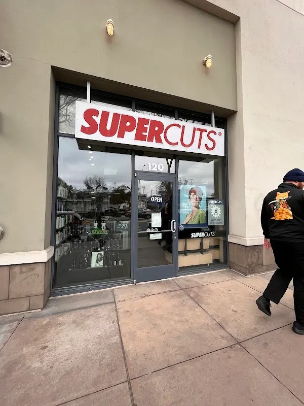 SUPERCUTS — Hair salon in Los Angeles