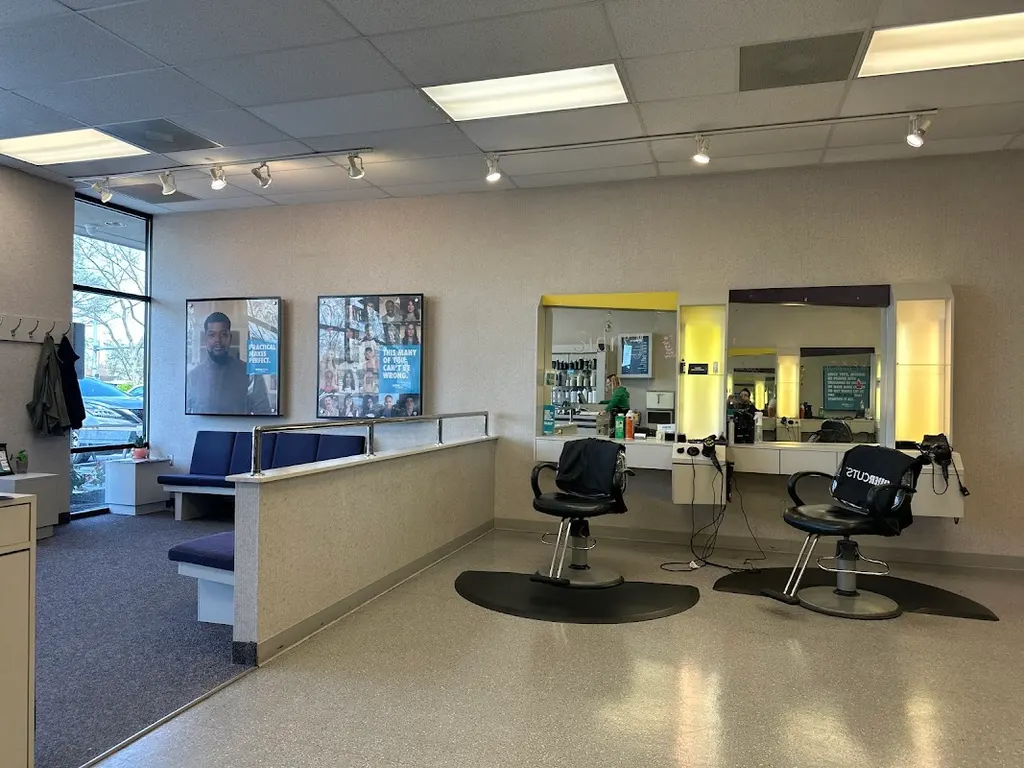 SUPERCUTS — Hair salon in Virginia Beach