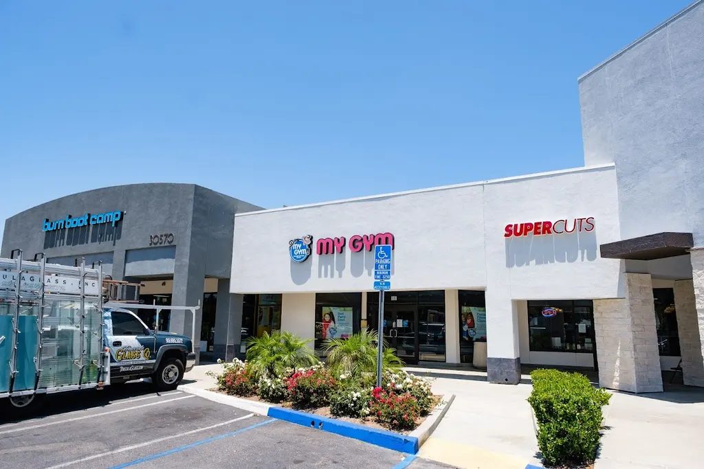 SUPERCUTS — Hair salon in Temecula