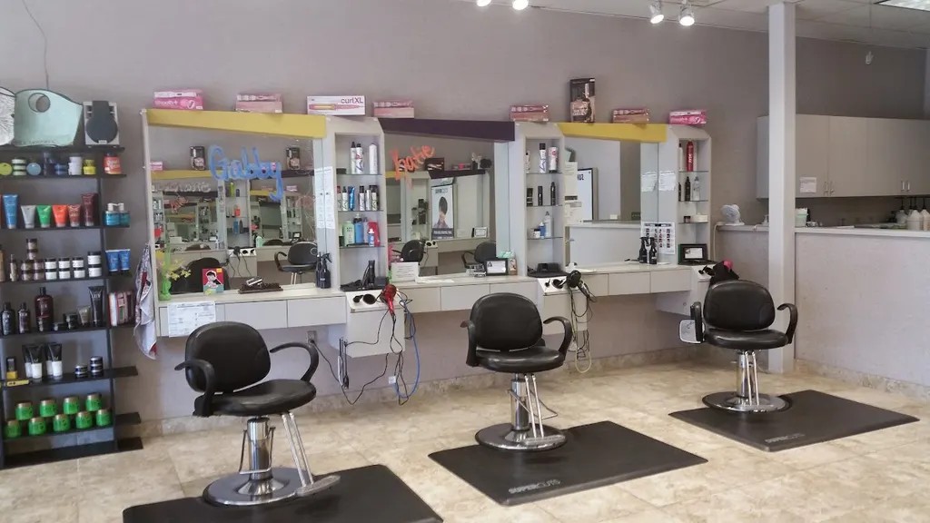 SUPERCUTS — Hair salon in Ponca City