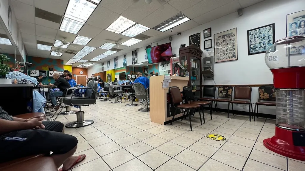 Q Salon 1 — Hair salon in Houston