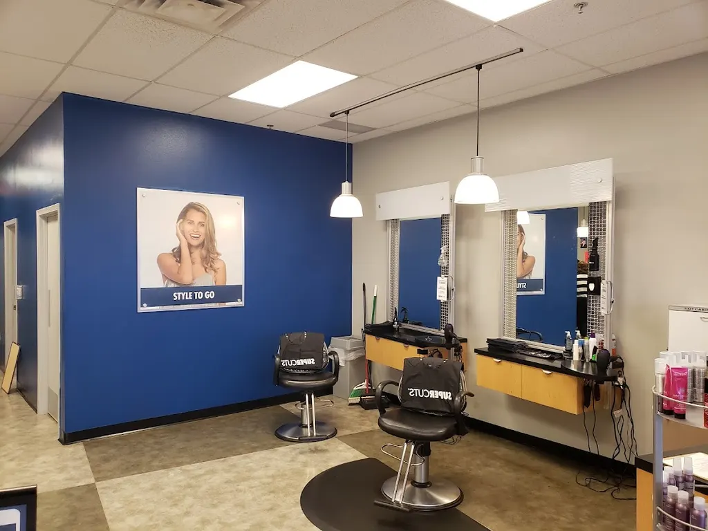 SUPERCUTS — Hair salon in Edwardsville
