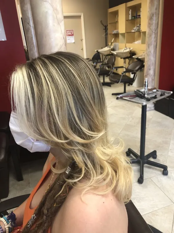 Salon Red Lorton — Hair salon in Lorton