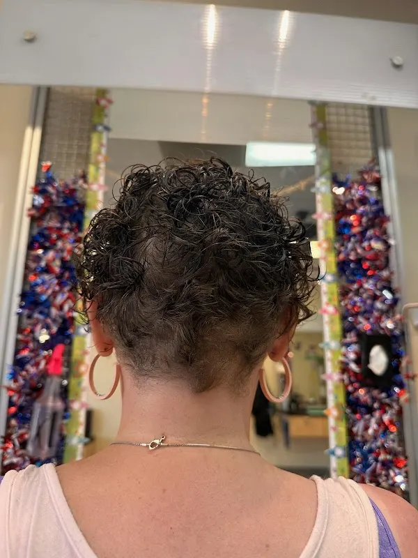 SUPERCUTS — Hair salon in Seminole