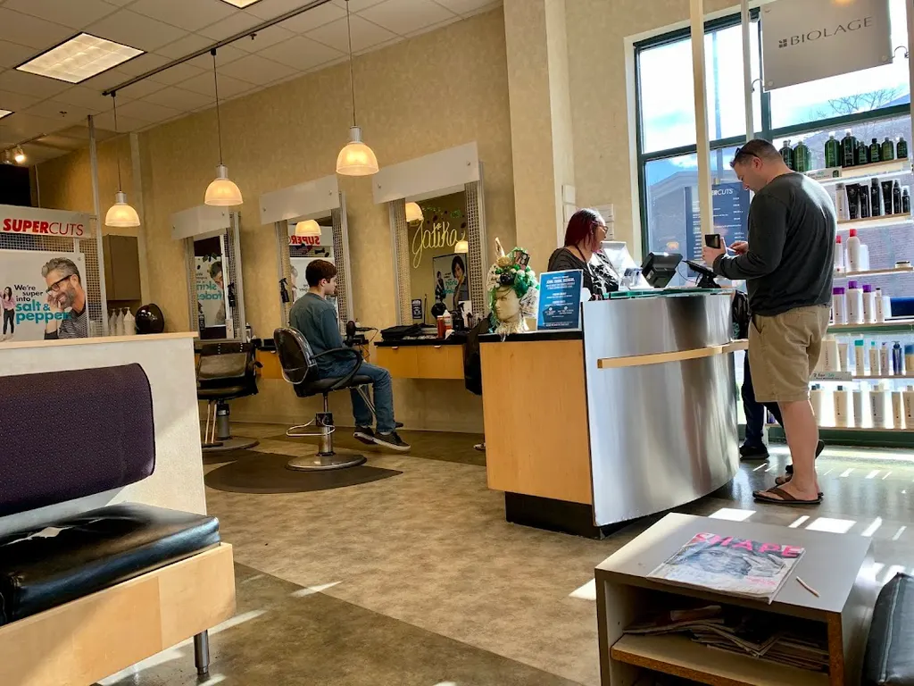 SUPERCUTS — Hair salon in Chesapeake