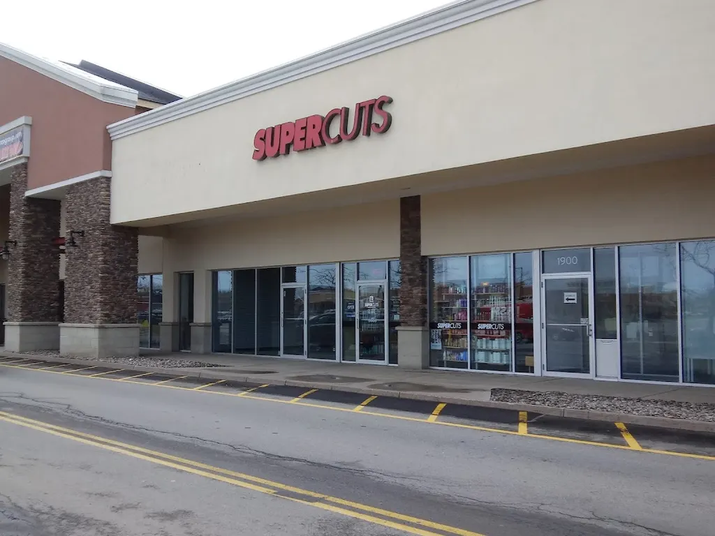 SUPERCUTS — Hair salon in Webster