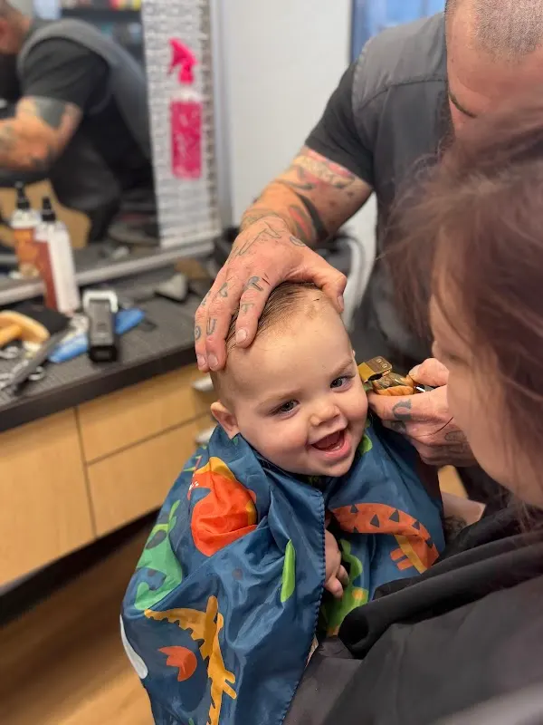 SUPERCUTS — Hair salon in Marana