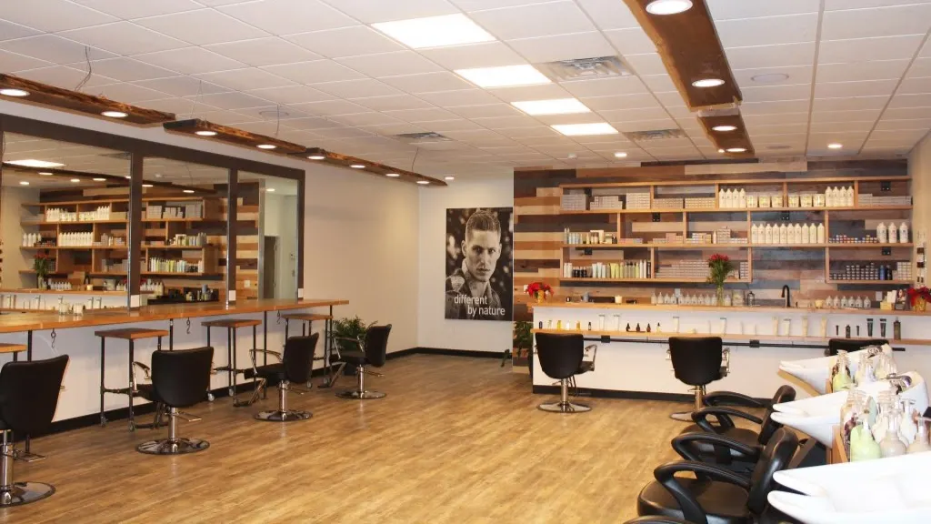 Valor & Violet Salon — Hair salon in Ames