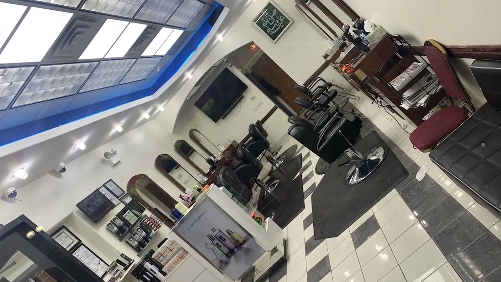 Ali Hair Stylist — Hair salon in Chicago