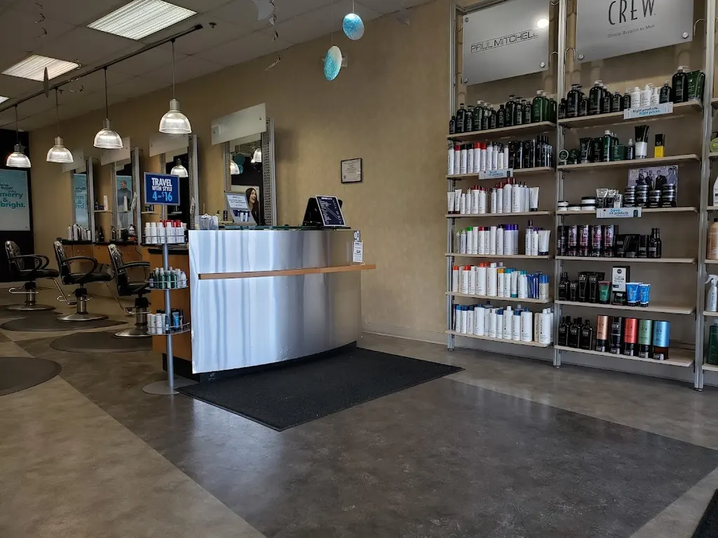 SUPERCUTS — Hair salon in Oshkosh