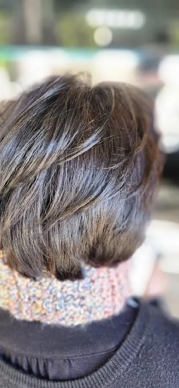 Kazakiyahs Hair Studio — Hair salon in Worcester