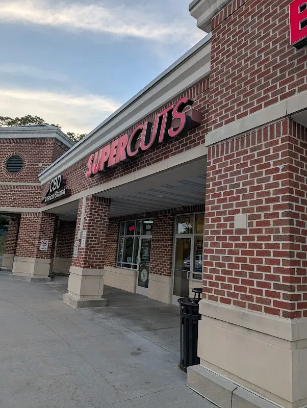 SUPERCUTS — Hair salon in Harrisburg