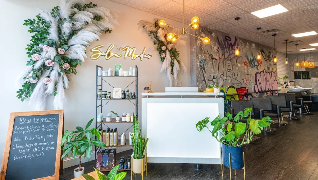 Salon Modus — Hair salon in Franklin Square