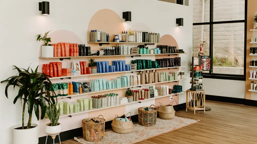 Moonlight Salon Aveda — Hair salon in Camas