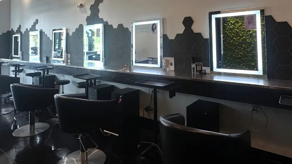 Grove Salon — Hair salon in Orlando