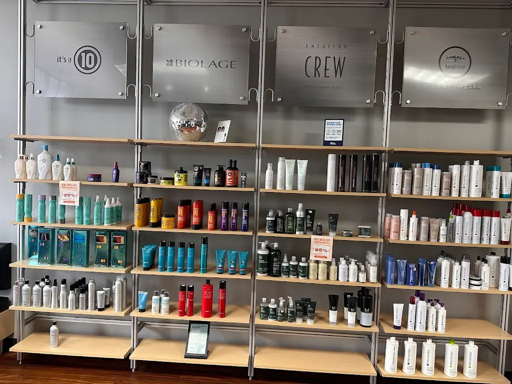 SUPERCUTS — Hair salon in Mooresville