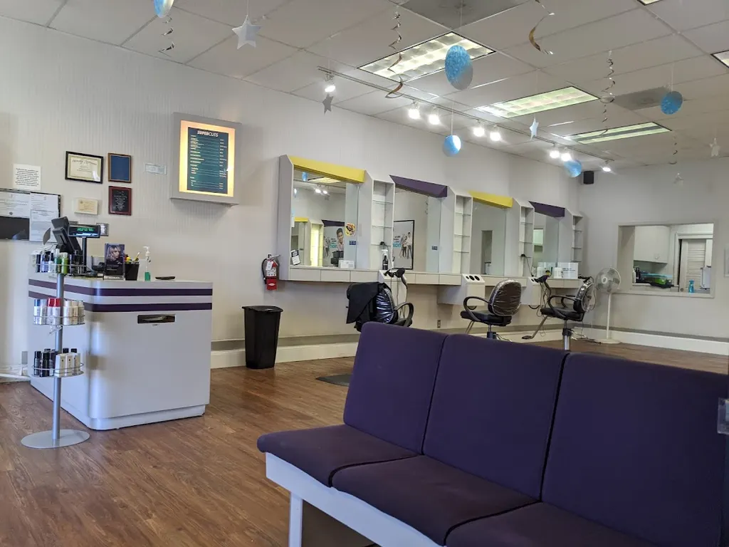 SUPERCUTS — Hair salon in Pleasant Hill