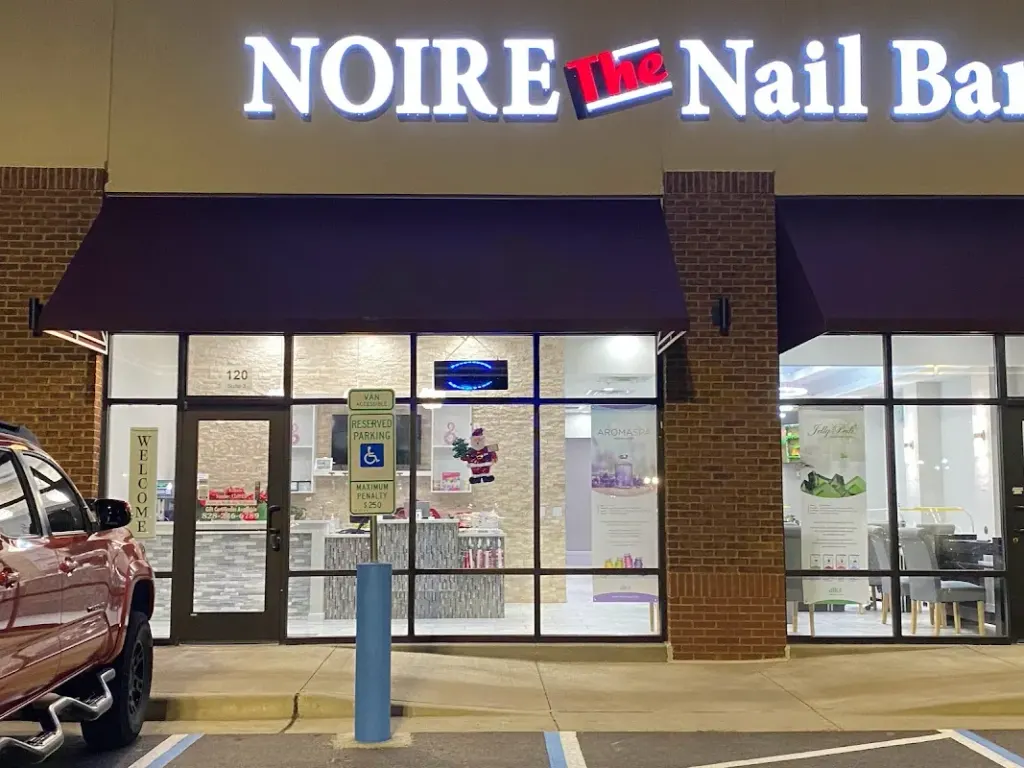 Noire The Nail Bar Waynesville — Nail salon in Waynesville