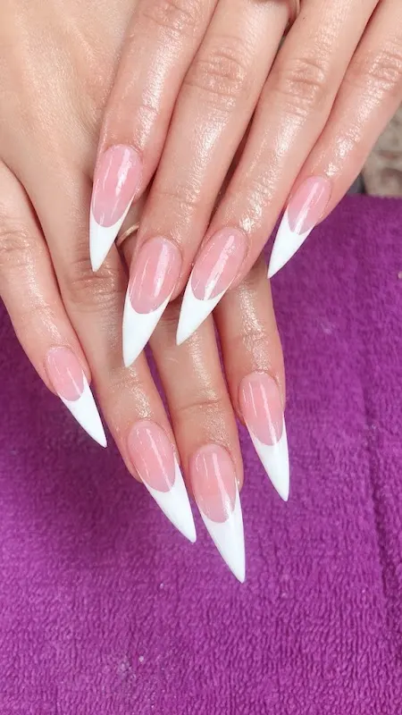 M nail studio — Nail salon in Independence
