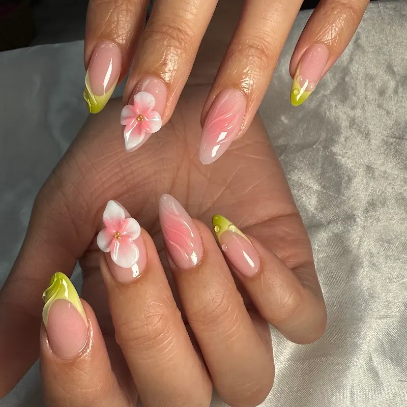 Rich'z Nails & Spa — Nail salon in Buford