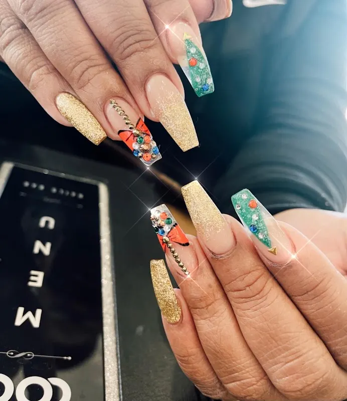 Coco Nails Bar — Nail salon in Fayetteville