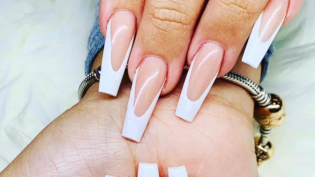 Foxy Nails and Spa — Nail salon in Concord