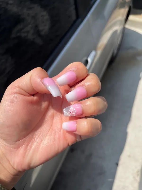 L a Nails Spa — Nail salon in Los Angeles