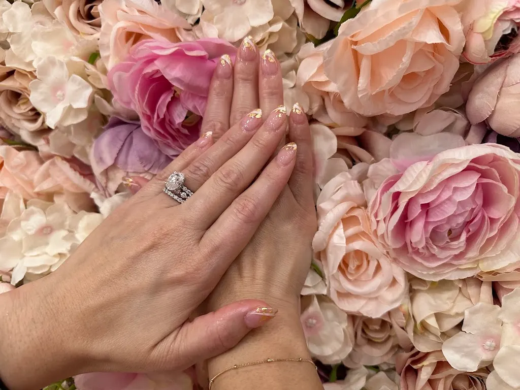 Gloss Nail Studio — Nail salon in Lee's Summit