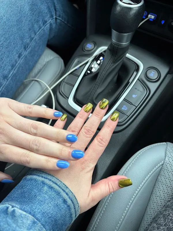 Glamour Nails — Nail salon in Carmel
