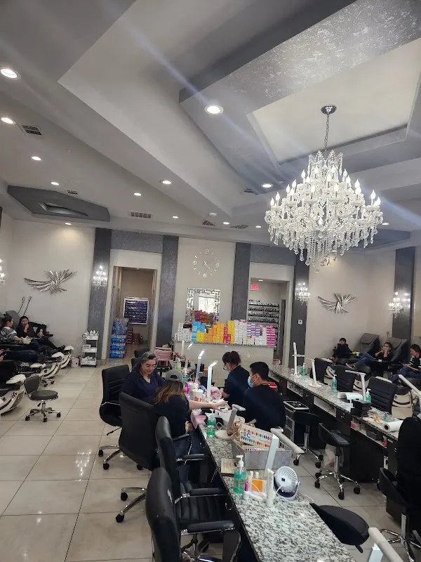 Oasis Nail Bar — Nail salon in Grand Prairie