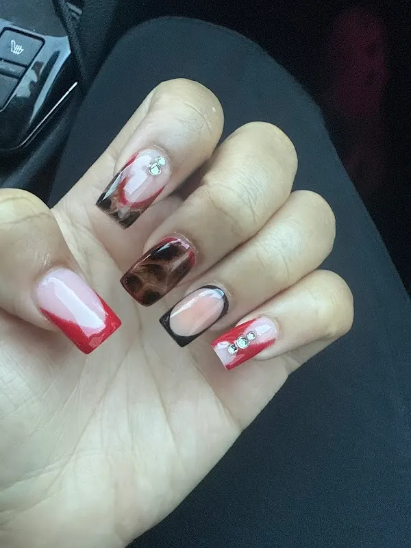 Mimi Nails & Spa — Nail salon in Oakland Park