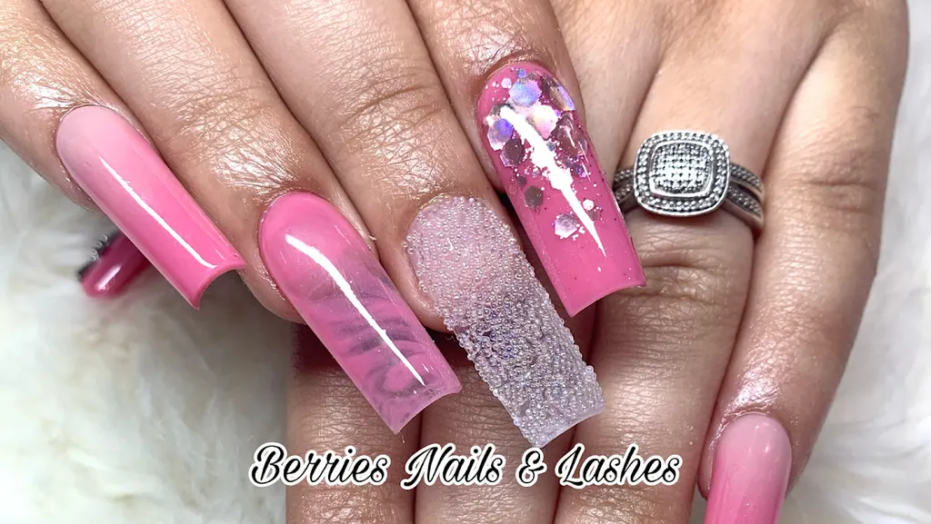 Berries Nails & Lashes — Nail salon in Cypress