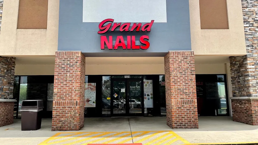 Polish Lounge Nails & Spa (Grand Nails) — Nail salon in Gainesville