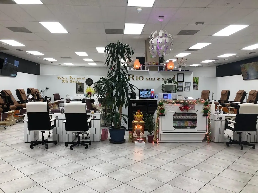 RIO NAILS & SPA — Nail salon in Warrensburg