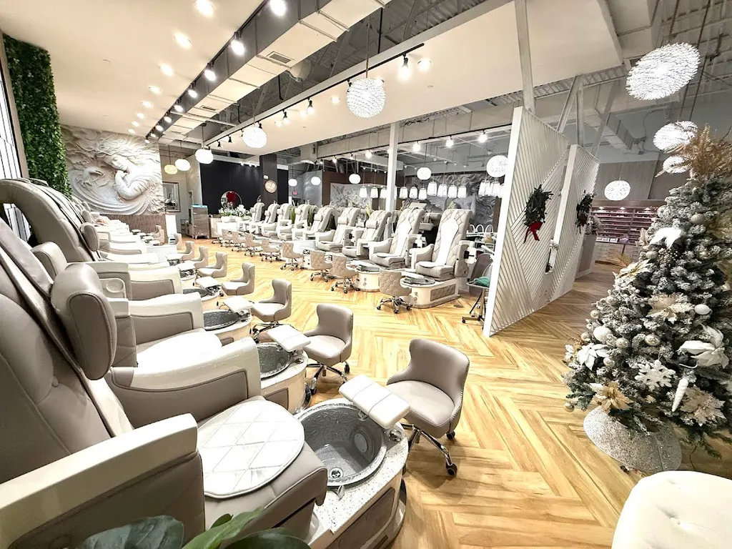 Martini Nail Bar — Nail salon in Cary