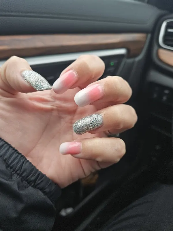 Q Nails — Nail salon in Vancouver