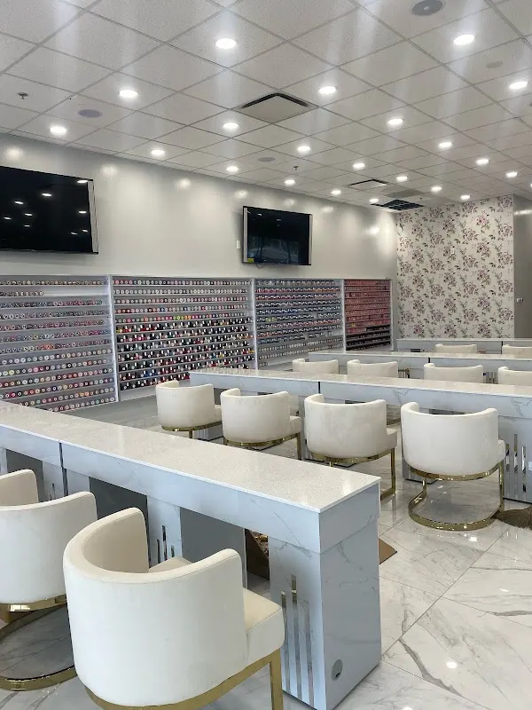 Julie's Nails — Nail salon in Tempe