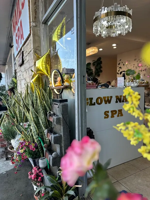 Glow nails and spa — Nail salon in Santa Barbara