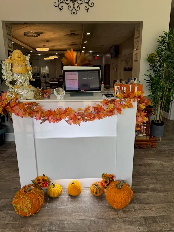 GLO NAILS — Nail salon in Houston
