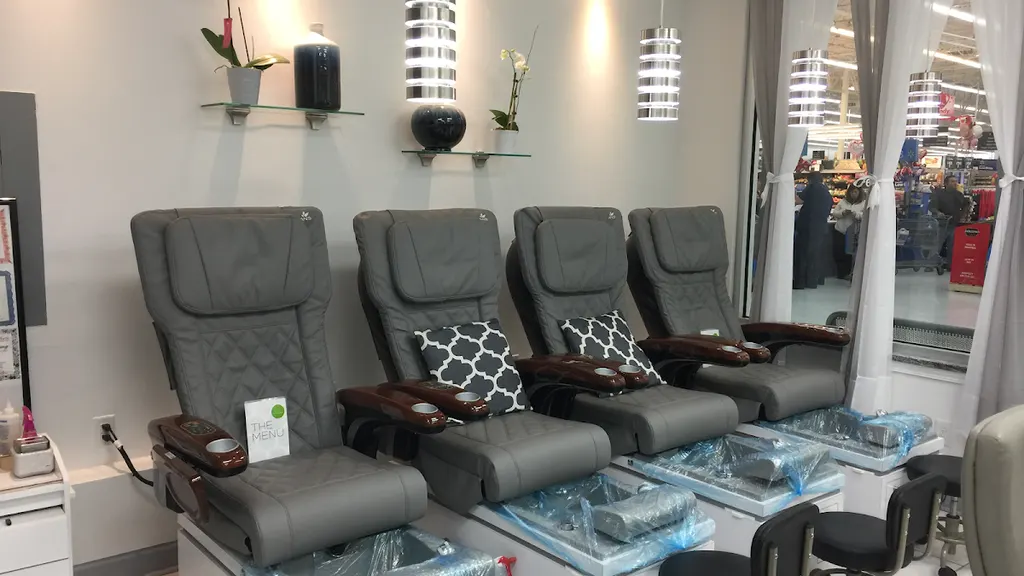 Regal Nails — Nail salon in North Myrtle Beach