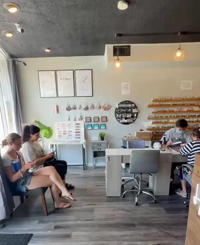 Natural Nail Studio- Non Toxic Nail Salon — Nail salon in Wilmington
