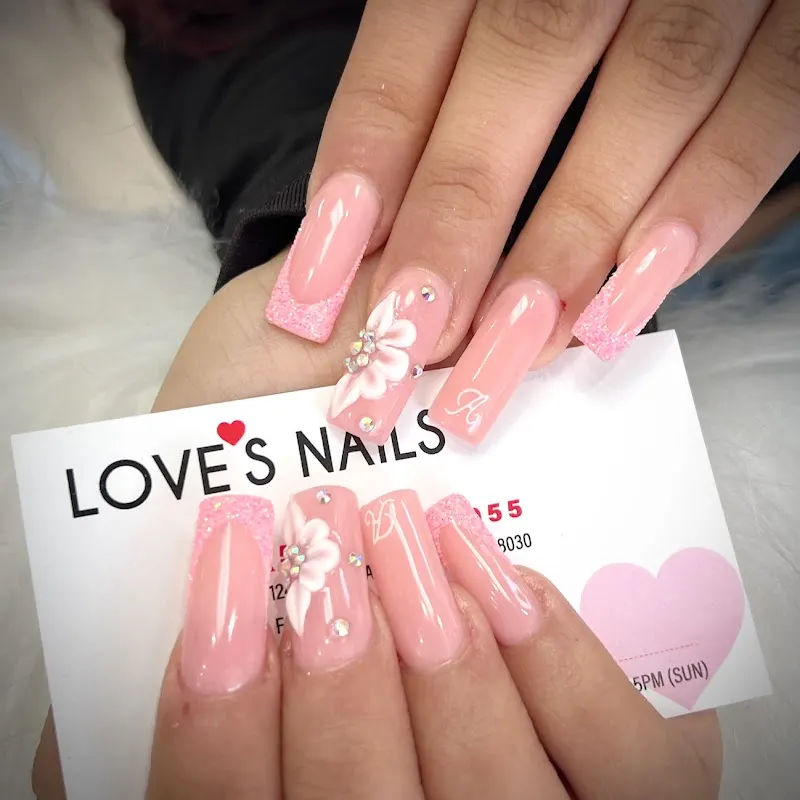 Love’s Nails — Nail salon in Deming