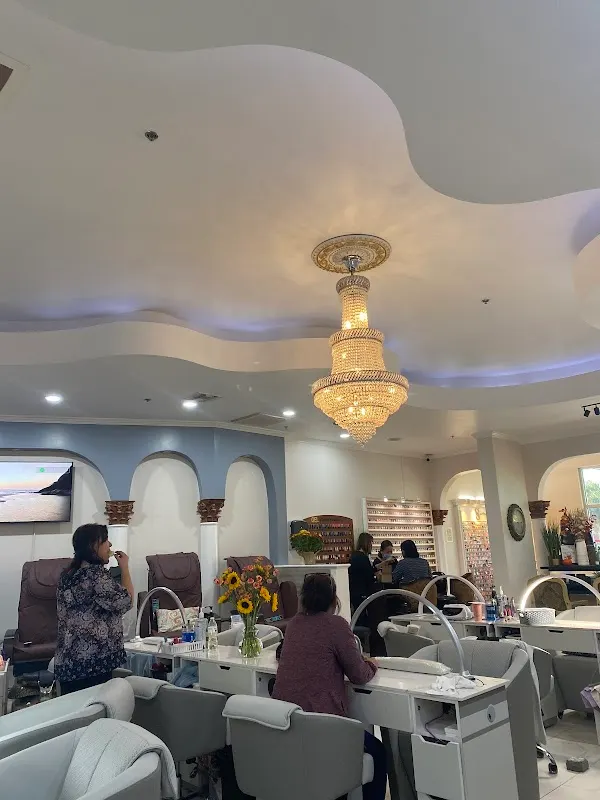 Allure Nail Lounge — Nail salon in Mobile
