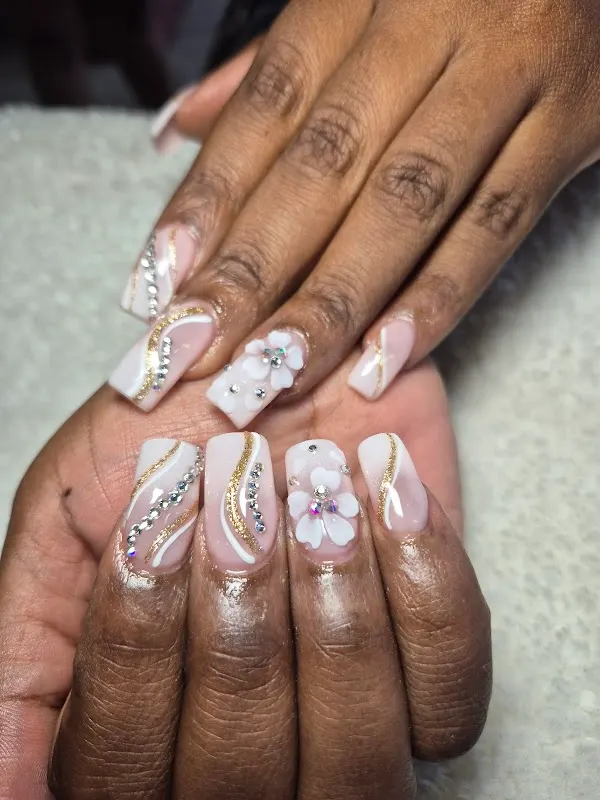The Bello Nails Bar — Nail salon in Carrollwood