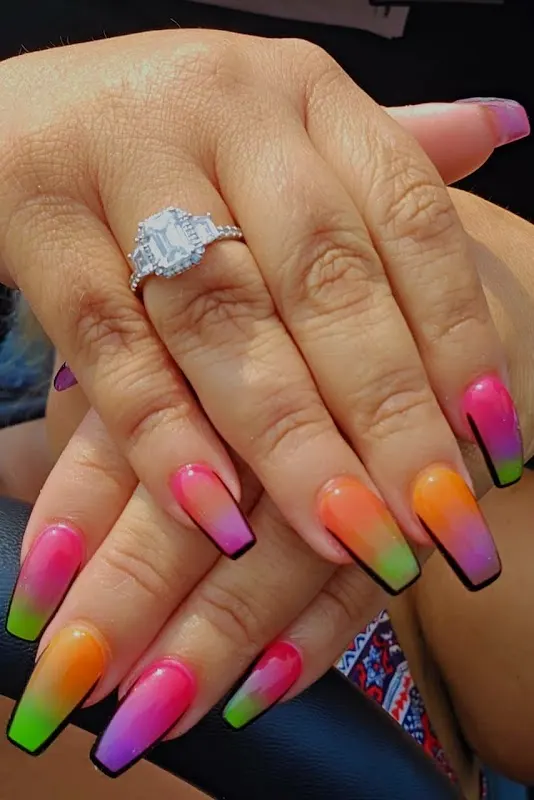 Lee Nails & Spa — Nail salon in Davison