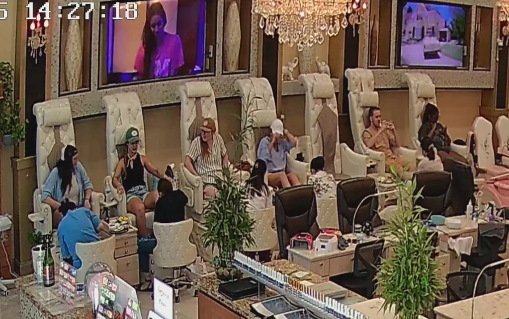 Elife Nail Spa - Nail Salon Greensboro NC — Nail salon in Greensboro