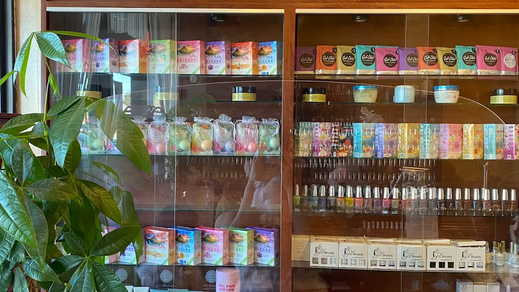 Natural Nails & Spa Midlothian — Nail salon in Midlothian