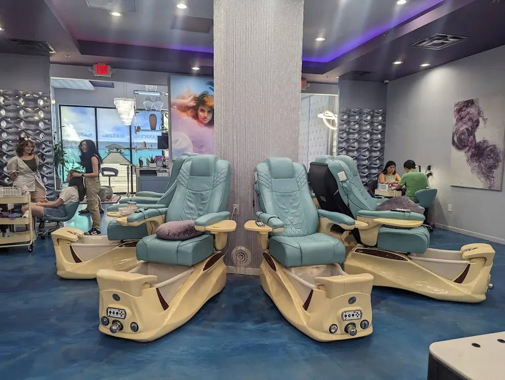 T&S Nails — Nail salon in Austin